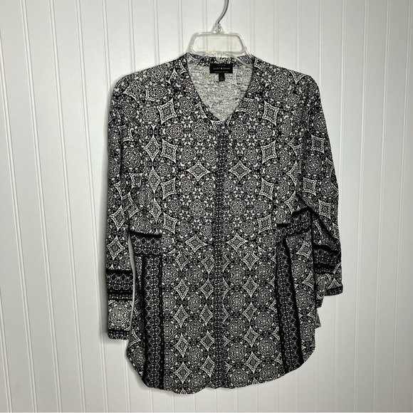 Lucky Brand Tops - Lucky Brand Top Large Black White Geometric 3/4 Sleeve Boho Fall Casual